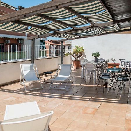 Tisserand Boutique & Apartment Лидо ди Остия Екстериор снимка