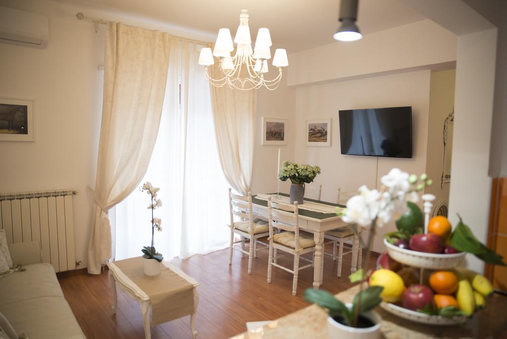 Tisserand Boutique & Apartment Лидо ди Остия Екстериор снимка