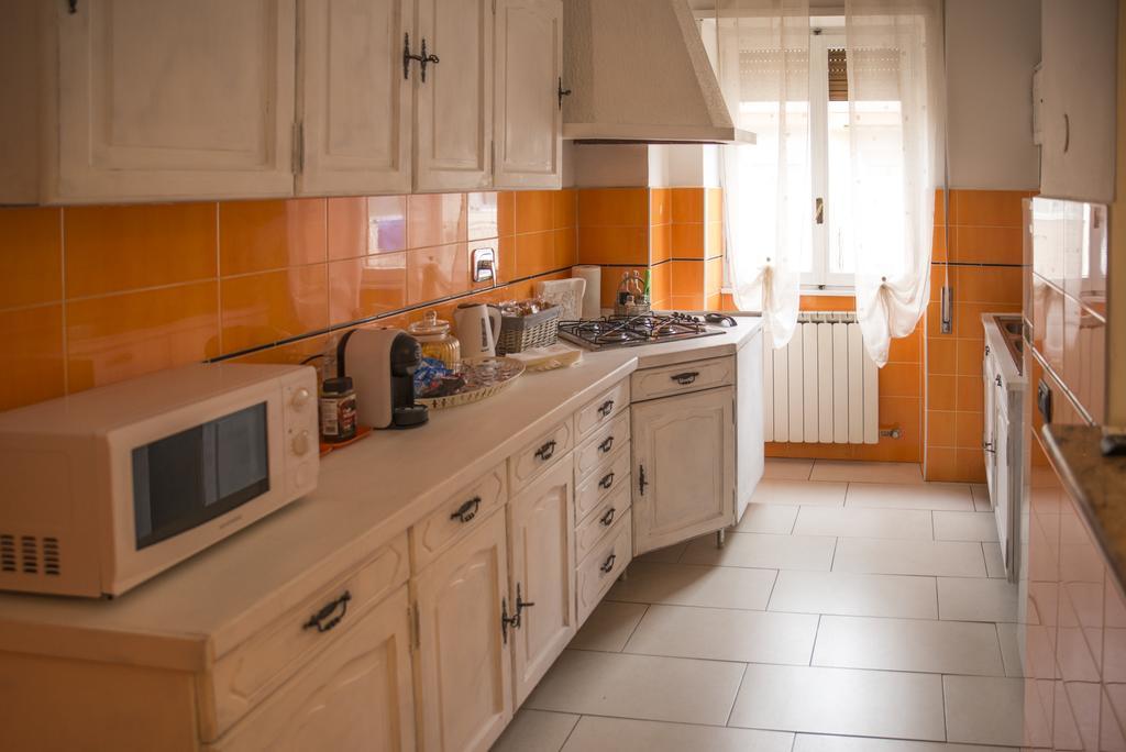 Tisserand Boutique & Apartment Лидо ди Остия Екстериор снимка